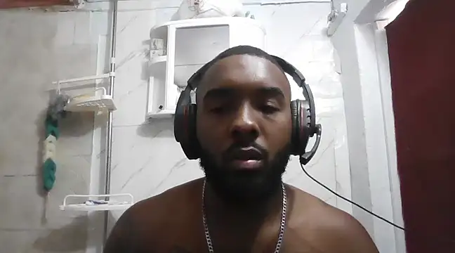 Snapshot of livepro chatting on December 31, 2024, 12:46 pm livepro online show from December 31, 2024, 12:46 pm