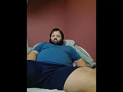 Snapshot of Strongbutgentle36 chatting on February 12, 2026, 9:04 am Strongbutgentle36 online show from February 12, 2026, 9:04 am