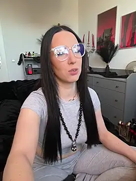 Trixie-Tainted online show from March 2, 2026, 2:46 pm