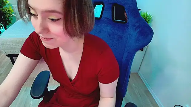 Snapshot of CranberryHot chatting on October 6, 2025, 6:55 am CranberryHot online show from October 6, 2025, 6:55 am