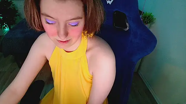 Snapshot of CranberryHot chatting on October 23, 2025, 7:01 pm CranberryHot online show from October 23, 2025, 7:01 pm