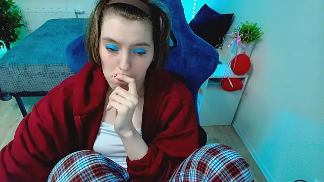 Snapshot of CranberryHot chatting on October 27, 2025, 2:04 am CranberryHot online show from October 27, 2025, 2:04 am