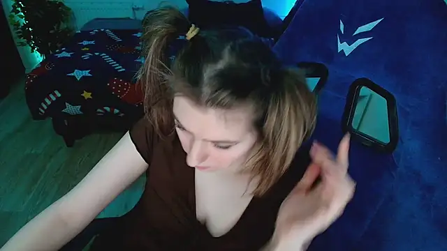 CranberryHot online show from April 13, 2026, 8:58 pm