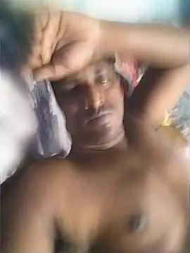 rohanhotguy online show from April 3, 2026, 6:33 am