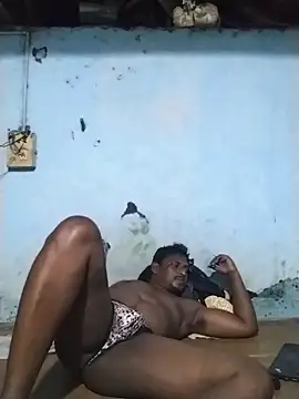 rohanhotguy online show from April 6, 2026, 5:47 pm