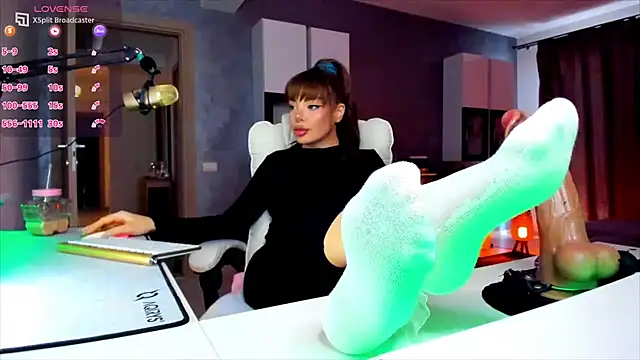 Miss kay1111 online show from April 19, 2026, 2:49 pm