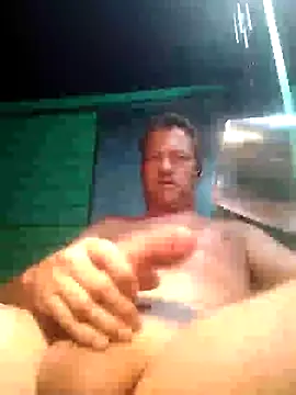 Snapshot of Alvaro2017 chatting on February 6, 2025, 5:25 am Alvaro2017 online show from February 6, 2025, 5:25 am