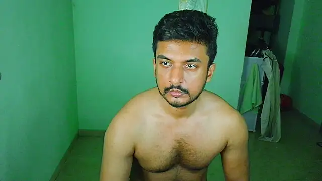 Snapshot of daringcutie chatting on April 18, 2026, 12:14 am daringcutie online show from April 18, 2026, 12:14 am