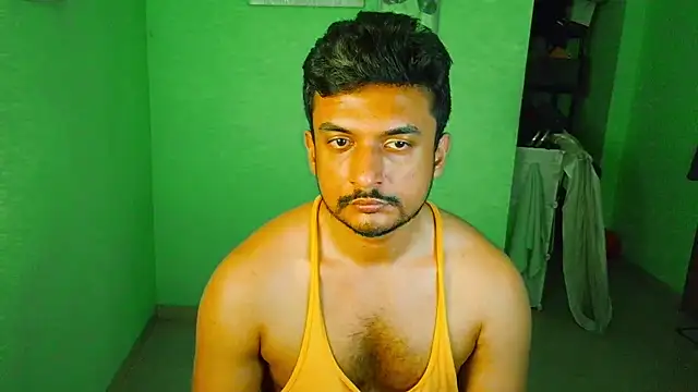 Snapshot of daringcutie chatting on April 20, 2026, 12:35 am daringcutie online show from April 20, 2026, 12:35 am