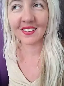 Snapshot of Mllesha74000 chatting on October 2, 2025, 1:29 pm Mllesha74000 online show from October 2, 2025, 1:29 pm