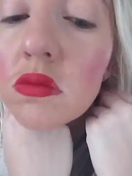 Snapshot of Mllesha74000 chatting on November 2, 2025, 1:02 pm Mllesha74000 online show from November 2, 2025, 1:02 pm