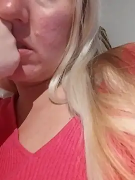 Snapshot of Mllesha74000 chatting on November 16, 2025, 6:46 pm Mllesha74000 online show from November 16, 2025, 6:46 pm