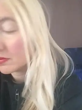 Snapshot of Mllesha74000 chatting on December 4, 2025, 12:03 pm Mllesha74000 online show from December 4, 2025, 12:03 pm