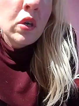 Snapshot of Mllesha74000 chatting on December 17, 2025, 7:09 pm Mllesha74000 online show from December 17, 2025, 7:09 pm