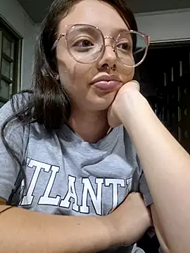 Snapshot of linda-schmidt chatting on November 14, 2025, 3:38 am linda-schmidt online show from November 14, 2025, 3:38 am