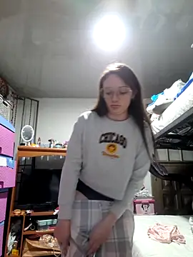 Snapshot of linda-schmidt chatting on November 28, 2025, 4:15 am linda-schmidt online show from November 28, 2025, 4:15 am