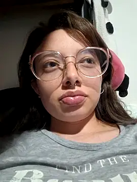 linda-schmidt online show from December 21, 2025, 1:35 am