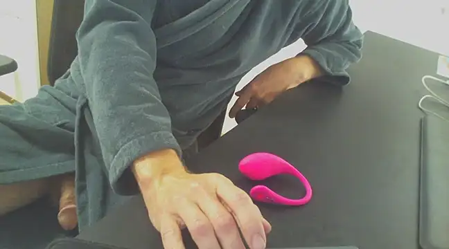 BisexDreams online show from December 11, 2024, 2:22 pm