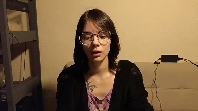 alyssa sweet online show from December 17, 2024, 10:11 pm