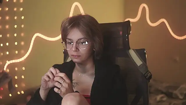 Snapshot of alyssa_sweet chatting on April 17, 2026, 3:53 am alyssa sweet online show from April 17, 2026, 3:53 am