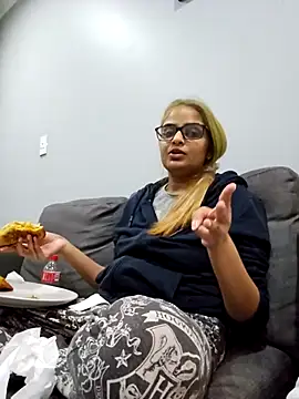 DirtySnowball69 online show from September 14, 2025, 3:55 pm