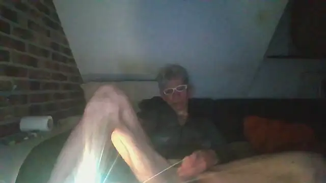 InMeinenMund online show from October 14, 2025, 8:31 pm