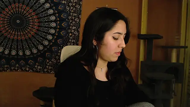 Snapshot of IntimateTales chatting on December 5, 2024, 1:36 am IntimateTales online show from December 5, 2024, 1:36 am