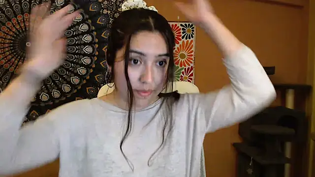 Snapshot of IntimateTales chatting on February 13, 2025, 5:33 pm IntimateTales online show from February 13, 2025, 5:33 pm