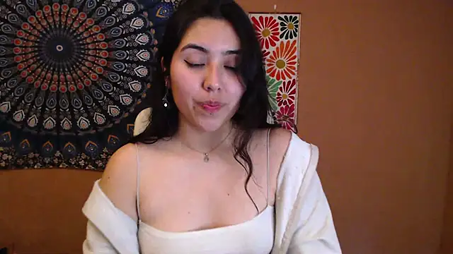 Snapshot of IntimateTales chatting on February 23, 2025, 5:39 pm IntimateTales online show from February 23, 2025, 5:39 pm