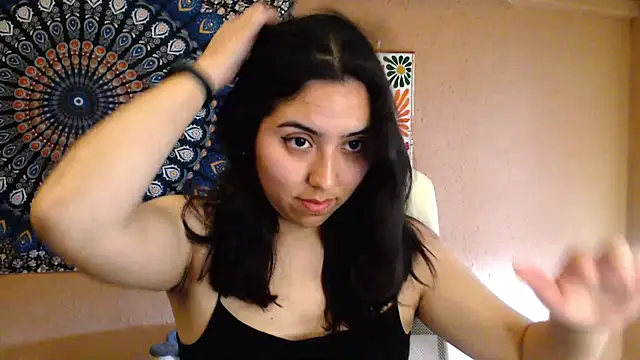 Snapshot of IntimateTales chatting on March 20, 2025, 12:43 pm IntimateTales online show from March 20, 2025, 12:43 pm