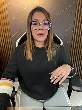 KellyBrooklyn  online show from February 18, 2026, 2:57 pm