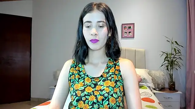 Snapshot of macarena_vallejo chatting on March 21, 2025, 1:13 am macarena vallejo online show from March 21, 2025, 1:13 am