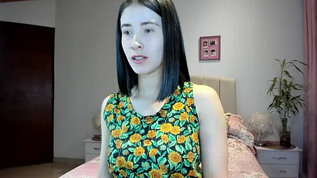 Snapshot of macarena_vallejo chatting on October 10, 2025, 3:27 am macarena vallejo online show from October 10, 2025, 3:27 am