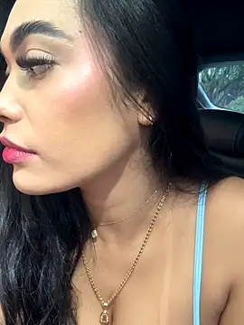 Snapshot of emma_andrew1 chatting on November 24, 2025, 5:23 pm emma andrew1 online show from November 24, 2025, 5:23 pm