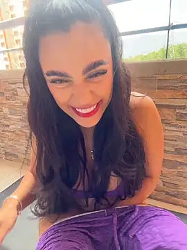 Snapshot of emma_andrew1 chatting on December 15, 2025, 4:11 pm emma andrew1 online show from December 15, 2025, 4:11 pm