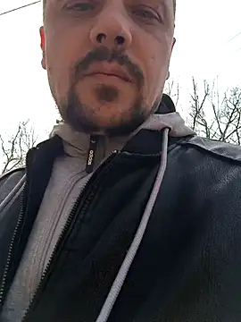 Snapshot of DanielOhCool chatting on March 11, 2025, 11:12 am DanielOhCool online show from March 11, 2025, 11:12 am