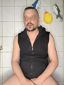 Snapshot of DanielOhCool chatting on March 18, 2025, 5:20 am DanielOhCool online show from March 18, 2025, 5:20 am