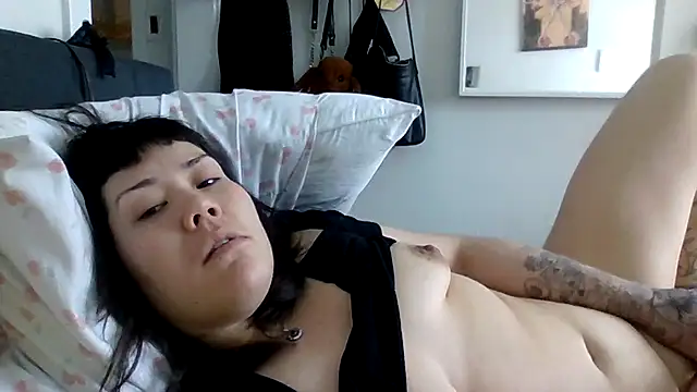 Snapshot of missemi chatting on February 22, 2026, 4:16 pm missemi online show from February 22, 2026, 4:16 pm