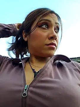 Snapshot of DORYY chatting on November 9, 2025, 9:57 pm DORYY online show from November 9, 2025, 9:57 pm