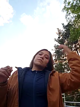 Snapshot of DORYY chatting on December 16, 2025, 11:54 pm DORYY online show from December 16, 2025, 11:54 pm