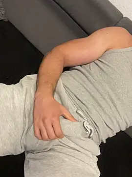 Snapshot of bestofsex99 chatting on September 21, 2025, 5:25 pm bestofsex99 online show from September 21, 2025, 5:25 pm