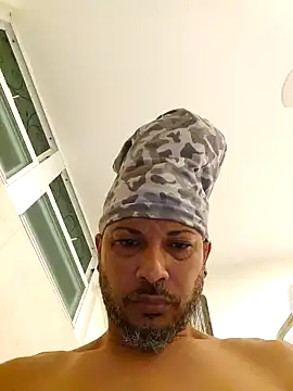 tropikboy online show from February 26, 2025, 10:04 am