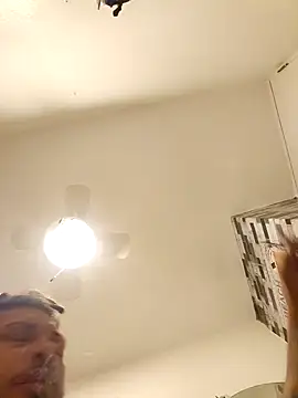 tropikboy online show from March 13, 2025, 9:54 am