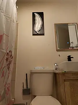 tropikboy online show from April 14, 2026, 9:48 am