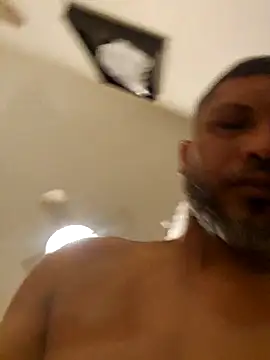 tropikboy online show from April 28, 2026, 9:58 am