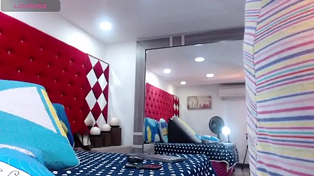 Snapshot of TamyJhonson chatting on November 20, 2025, 1:11 pm TamyJhonson online show from November 20, 2025, 1:11 pm