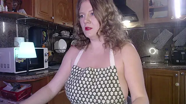 LizaCakes online show from February 27, 2025, 2:32 pm