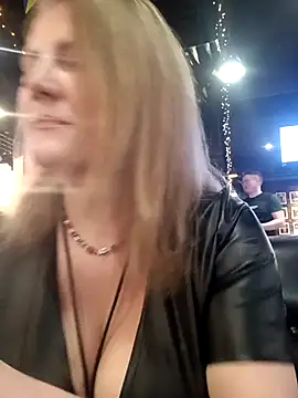 LizaCakes online show from March 6, 2025, 3:35 pm