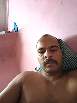 Vickyrajput009 online show from November 17, 2025, 10:43 am