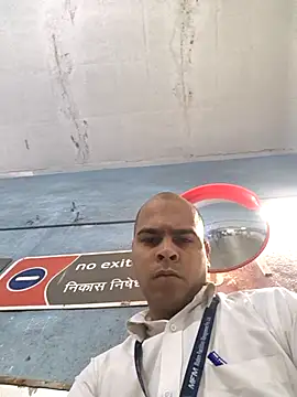 Vickyrajput009 online show from February 13, 2026, 3:02 am